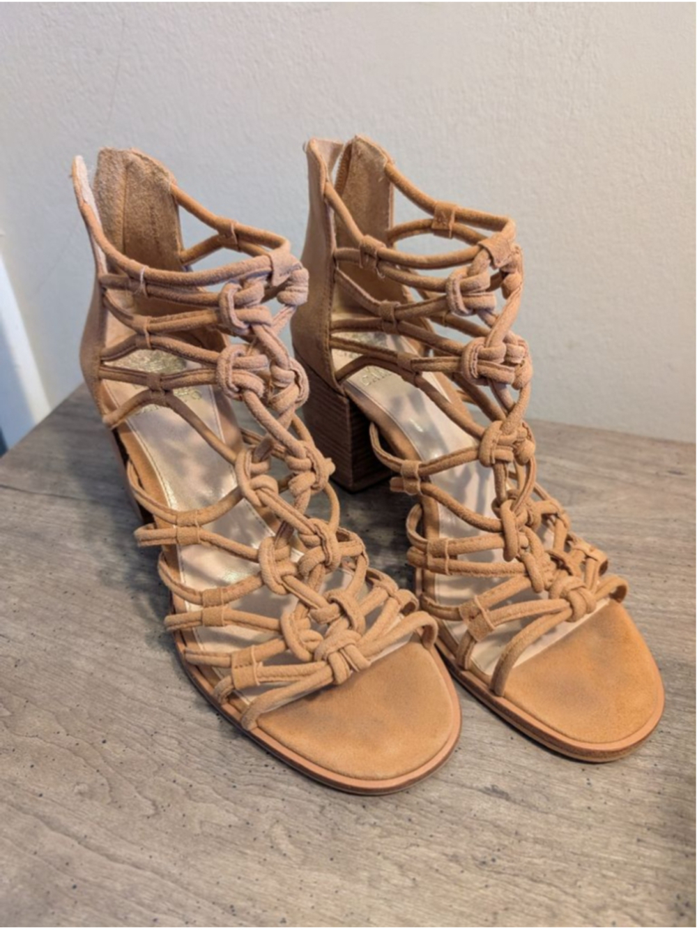 Vince Camuto Tan Knotted Strappy Block Heel Sandals Size 8, women's